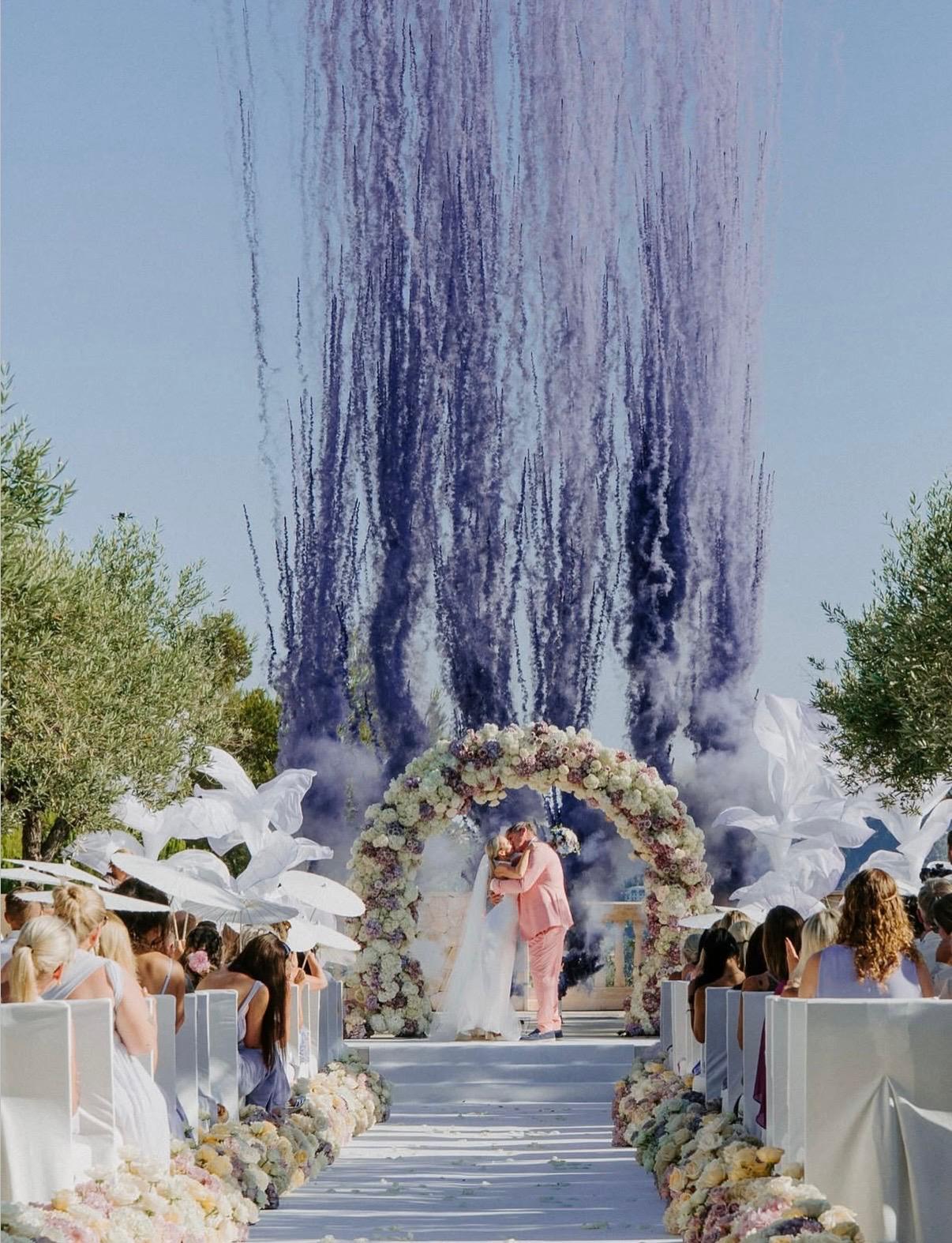 Traumhochzeit von Peggy Jerofke und Steff Jerkel auf Mallorca — ECHTZEIT bei „Goodbye Deutschland!“